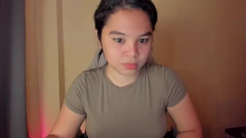 0wwlo0k online show from December 14, 4:18 am