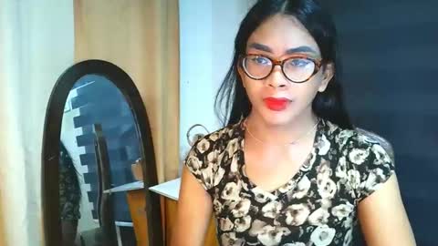 _karie_ online show from April 28, 8:41 am