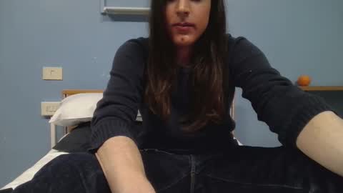 a_c6t online show from March 23, 9:42 pm