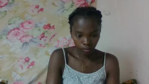 aadienne online show from May 2, 7:46 am