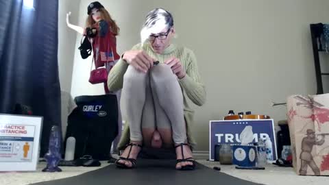 Snapshot of adamseve777 chatting on January 16, 4:28 pm TaylorSexbot online show from January 16, 4:28 pm