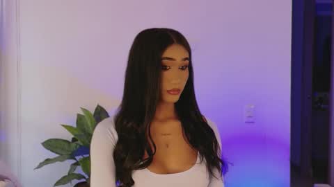 Isabellafirst online show from September 28, 5:34 pm