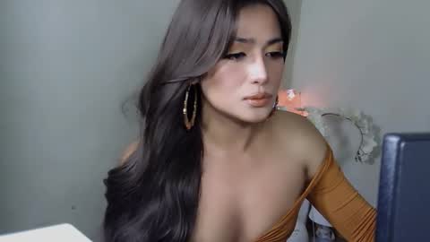 adriana_banks69 online show from March 19, 5:24 pm