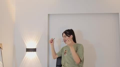 Snapshot of alanarosee___ chatting on September 25, 12:23 pm Alanaa Rosee  online show from September 25, 12:23 pm