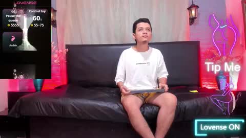 Alejandra and James online show from March 18, 11:42 am