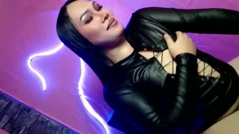 alexa_hansung online show from November 27, 11:24 am