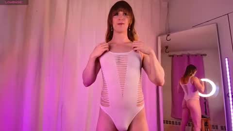 Snapshot of alexisjordanxx chatting on February 23, 11:47 pm Alexis Jordan  online show from February 23, 11:47 pm