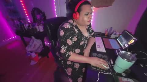 alexxxis2011x3 online show from January 26, 3:27 am