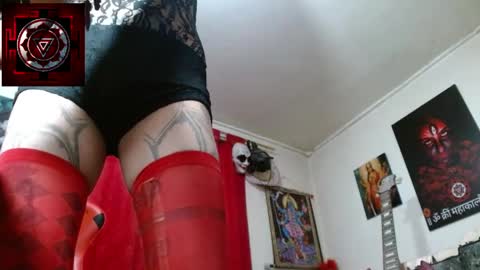Amanda Valeska online show from April 28, 5:50 pm