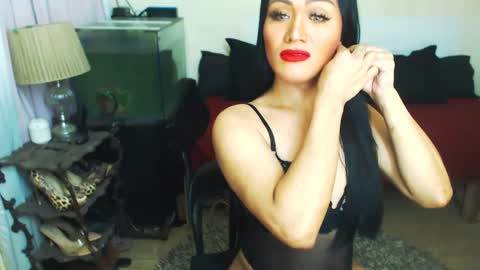 Suzie online show from February 25, 12:36 am