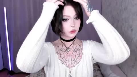 Amelia online show from July 15, 1:16 pm