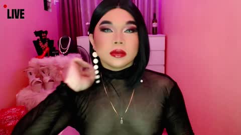 Queen Mireska online show from December 11, 12:20 pm