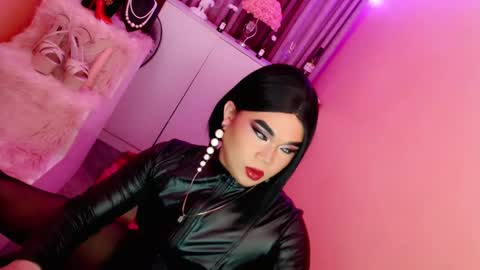 Queen Mireska online show from January 14, 10:06 am