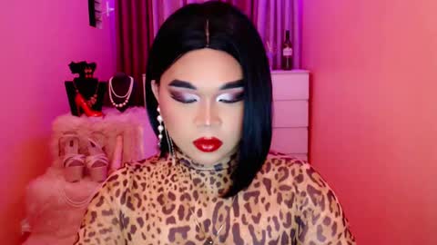 Queen Mireska online show from February 1, 11:43 am