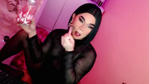 Queen Mireska online show from February 7, 12:06 pm