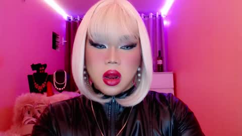 Queen Mireska online show from March 2, 12:58 pm