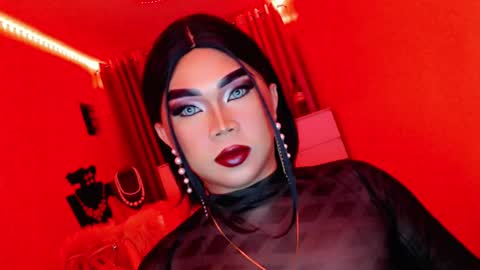 Queen Mireska online show from March 6, 1:10 pm