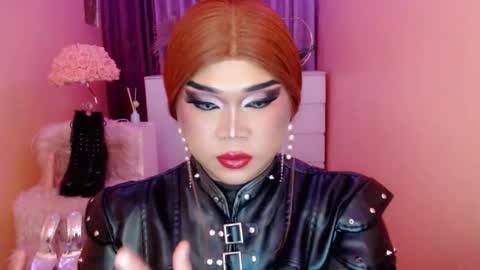 Queen Mireska online show from September 8, 4:27 pm