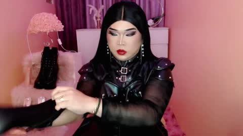 Queen Mireska online show from September 13, 11:49 am