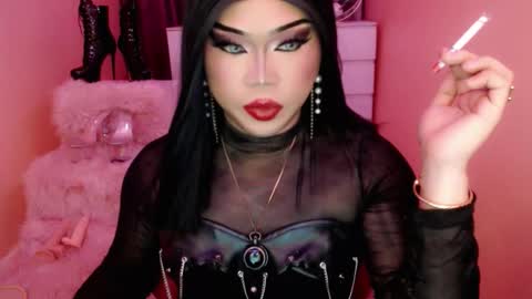 Queen Mireska online show from October 12, 2:08 pm