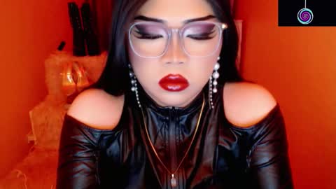 Queen Mireska online show from February 24, 4:55 pm