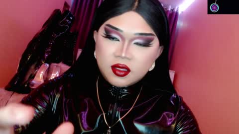 Queen Mireska online show from May 4, 5:18 pm