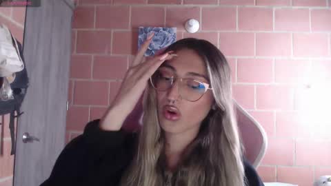 Andrea  online show from February 3, 2:22 pm