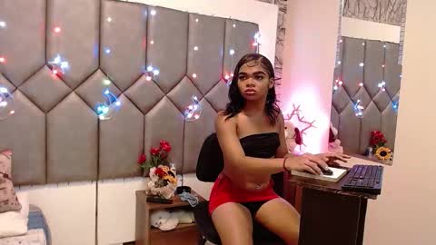 Andrea Castt online show from March 16, 8:01 pm