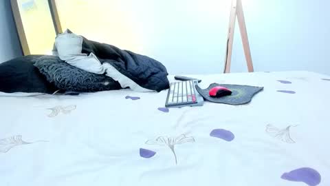 Andrea Cherry online show from March 5, 3:28 pm