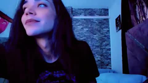 ANDREINA online show from May 3, 9:30 pm