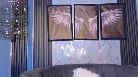 Angel-dragun online show from May 2, 2:38 am