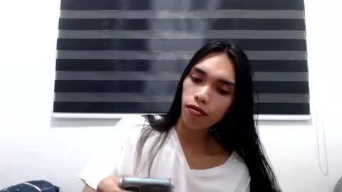 Snapshot of angelamonroe chatting on February 6, 12:48 pm SENORITA online show from February 6, 12:48 pm