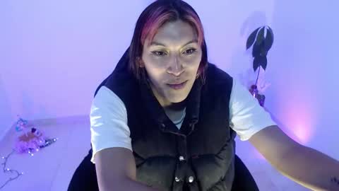 Snapshot of angele_johnson chatting on September 26, 10:18 pm angele online show from September 26, 10:18 pm