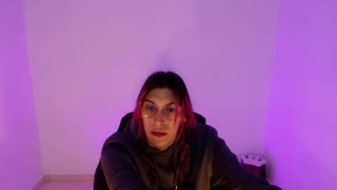 angele online show from February 5, 8:36 pm