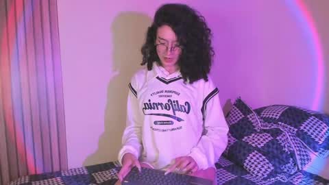 Angellike online show from April 27, 2:32 am
