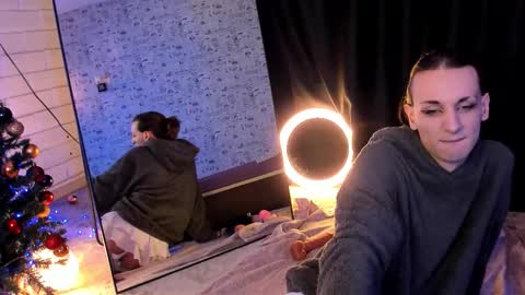 Angel online show from January 31, 7:11 pm