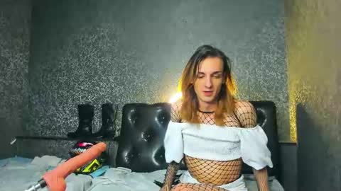 Angel online show from August 1, 6:20 pm