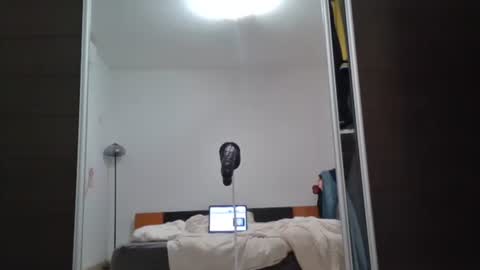 annabelle1943 online show from September 13, 11:32 pm