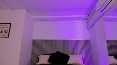 ash_valentine online show from August 1, 10:21 pm