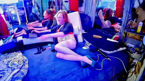 ashmomo online show from December 24, 7:39 am