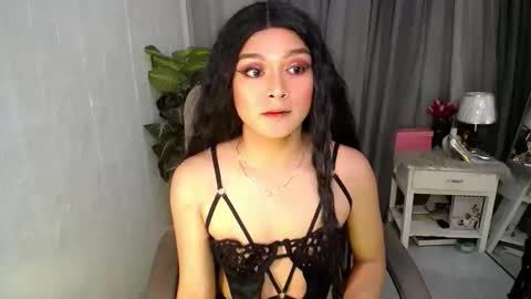 Angelyn moore online show from April 21, 10:33 am