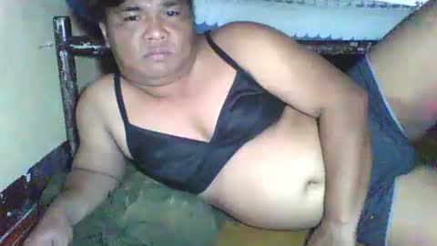 Snapshot of asianqueenforsex chatting on December 15, 1:11 pm asianqueenforsex online show from December 15, 1:11 pm