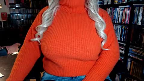 Aspen Vale online show from November 12, 2:02 am