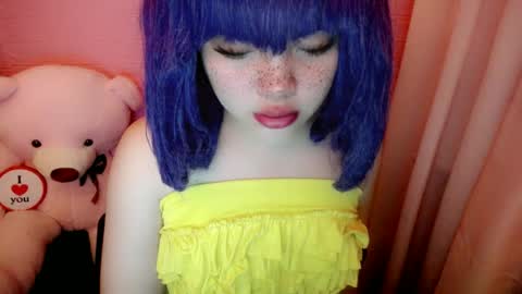 cute online show from June 20, 11:52 pm