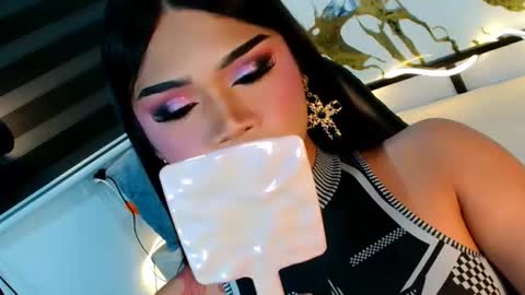 Ava online show from July 3, 5:41 pm