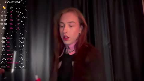 avril_pearly_ online show from November 14, 11:51 am