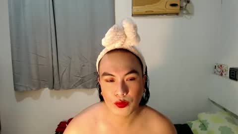 ayumi online show from February 22, 11:13 am