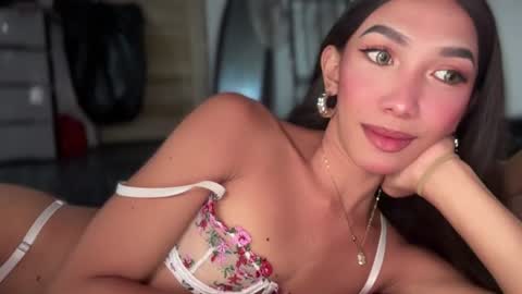 azalea_cum69 online show from June 11, 2:53 am