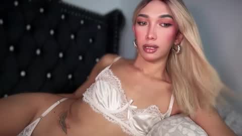 azalea_cum69 online show from July 6, 6:31 am