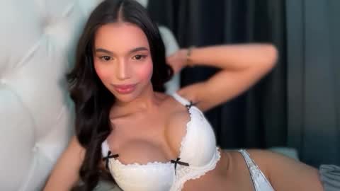 babysabrinaxx online show from October 27, 10:40 pm